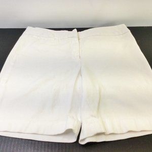 Susan Bristol Women’s Size 10 Textured White Bermuda Shorts Pockets Zip Button